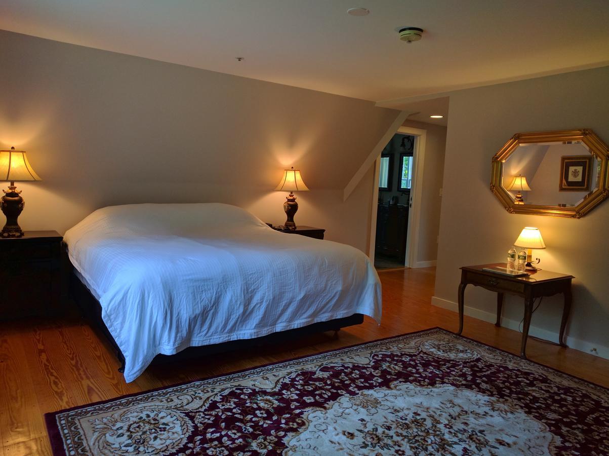 The Chase House Inn Cornish Экстерьер фото